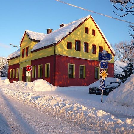 Apartmany Liska Mladé Buky Exterior photo