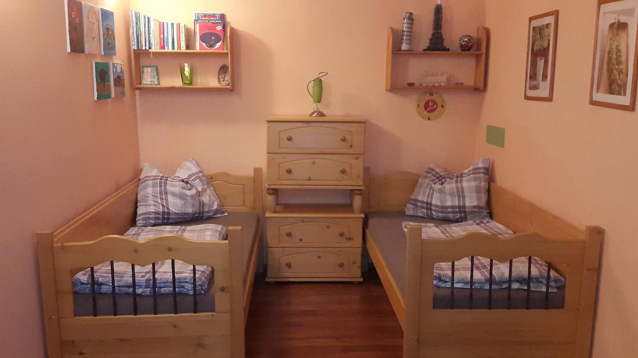 Apartmany Liska Mladé Buky Exterior photo